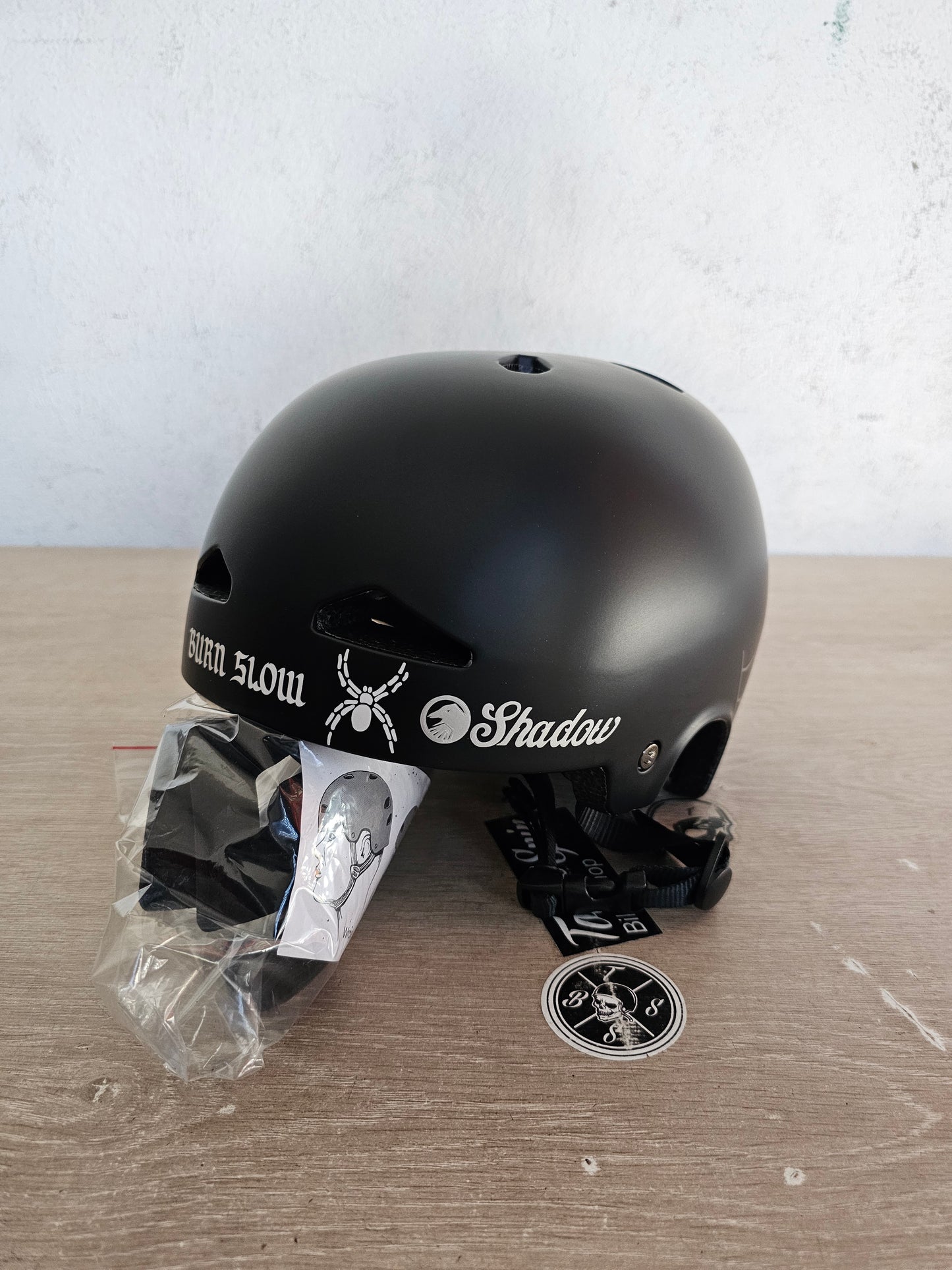 Casco Shadow x Burn Slow