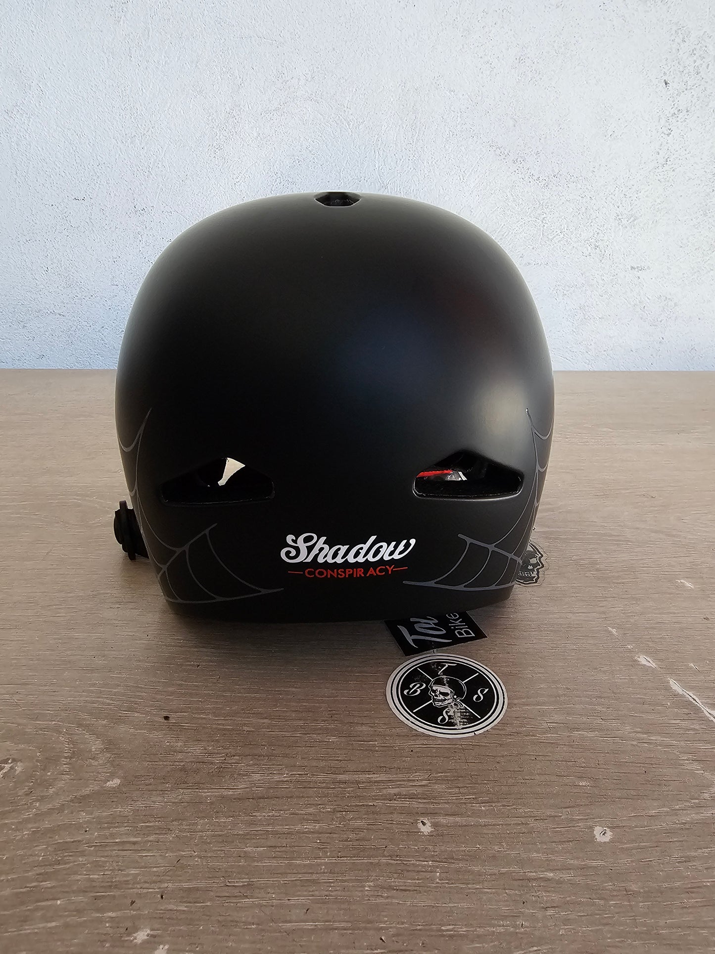 Casco Shadow x Burn Slow