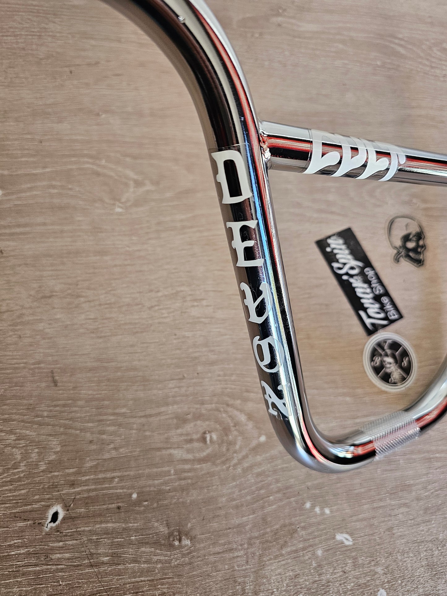 Cult devon bar 9.5" negro o cromo