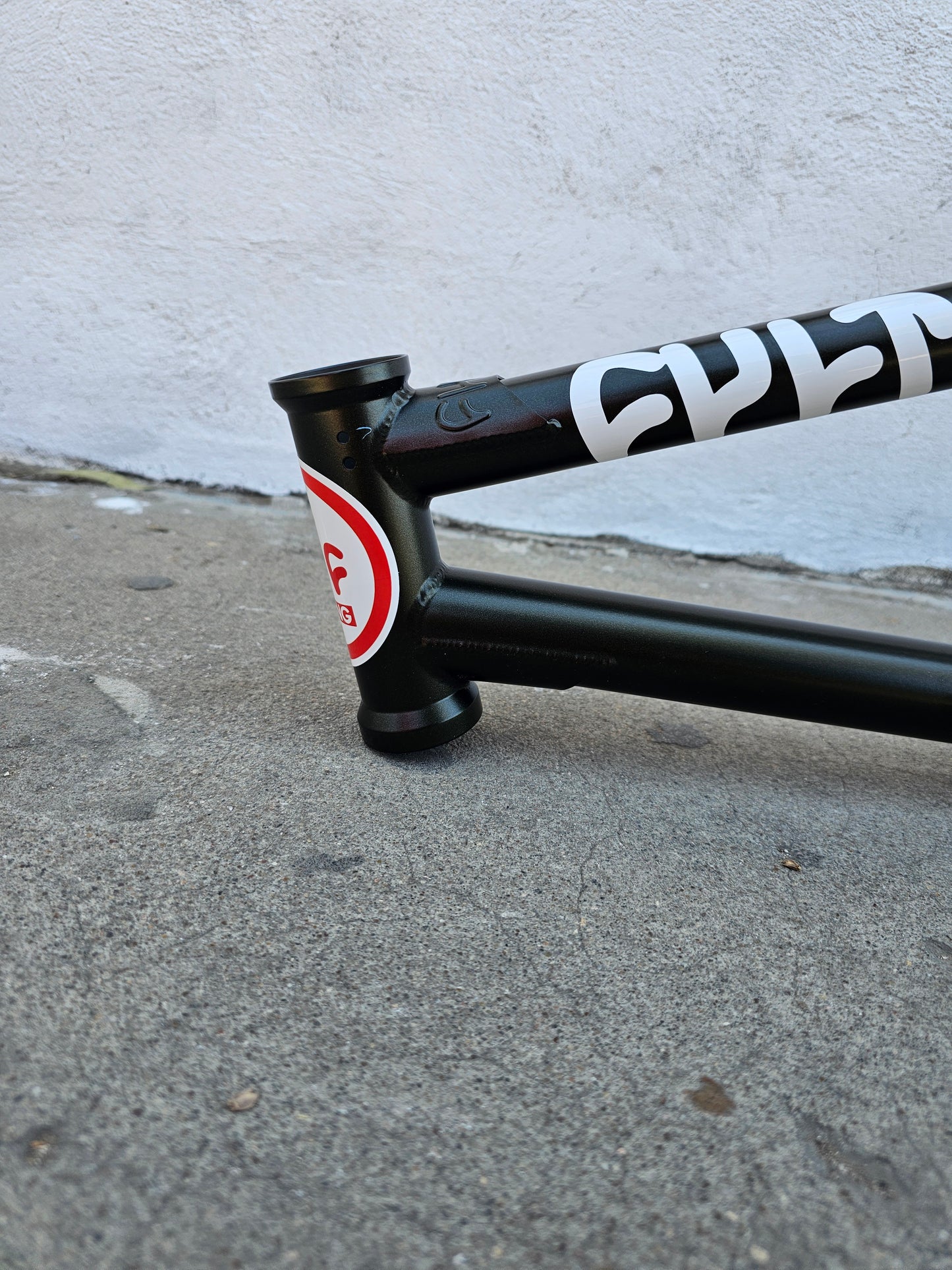 Cult max vu 20.75"