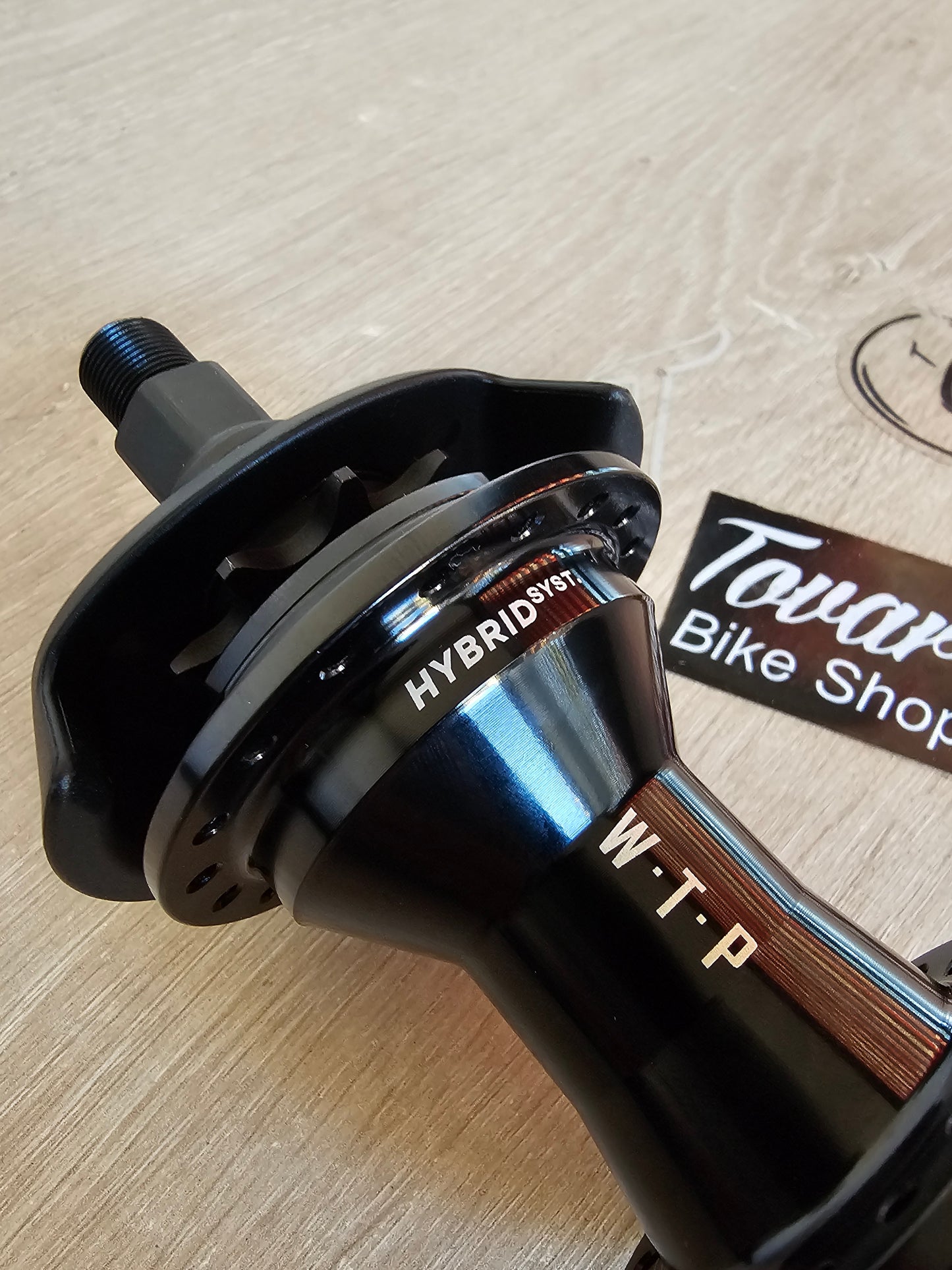 wtp hybrid derecha o izquierda