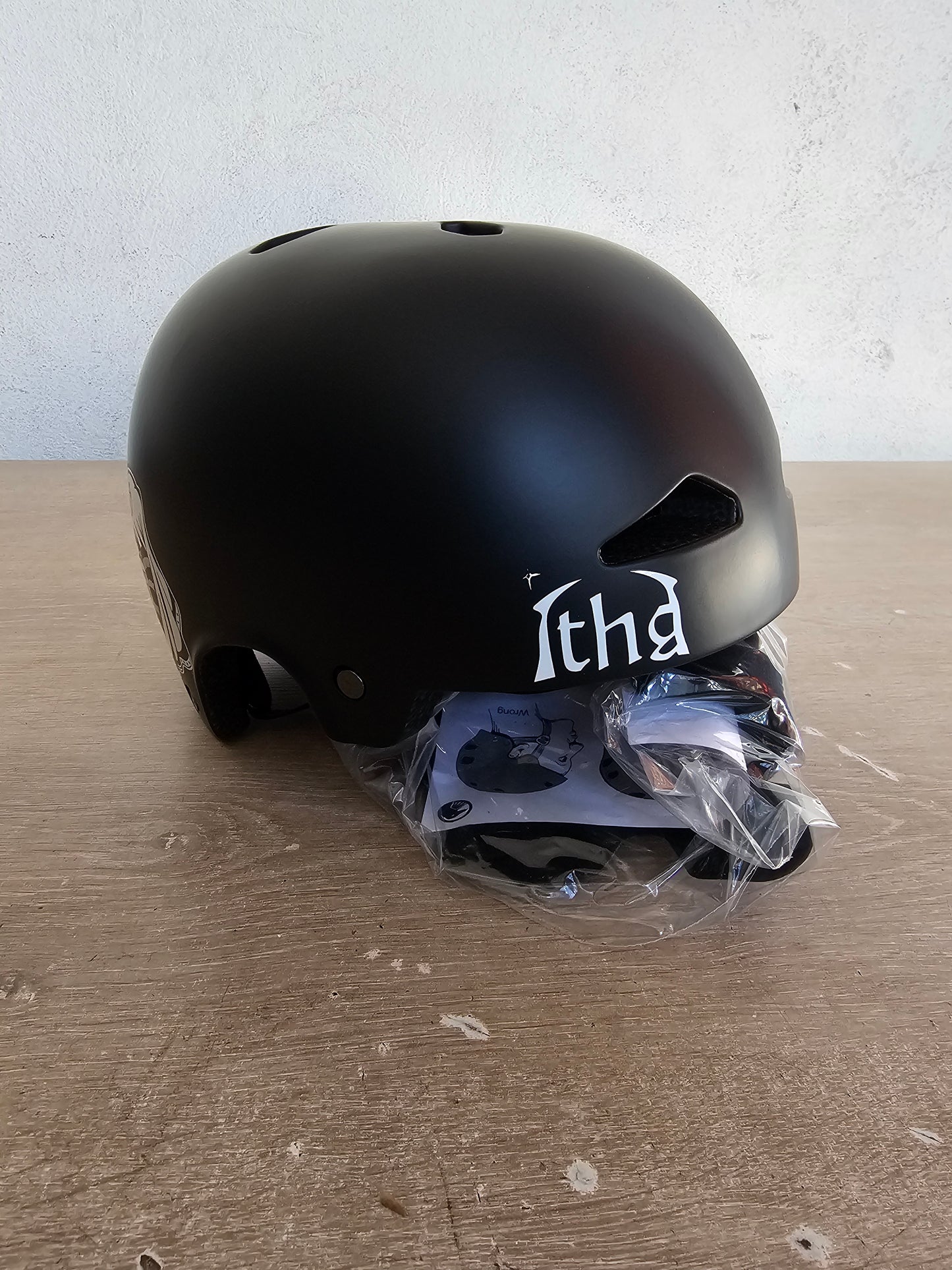 Casco Shadow x In The Hills