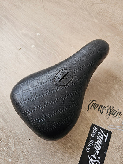asiento odyssey aron ross