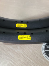 Cargar imagen en el visor de la galería, Alienation vandal calle
