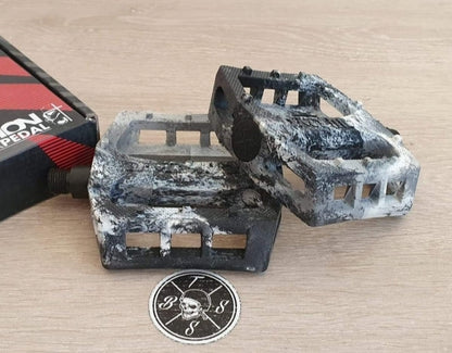 Demolition trooper negro  azul ,negro con blanco y rojo