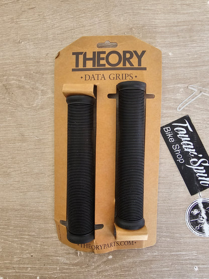 theory data grips negro y morado