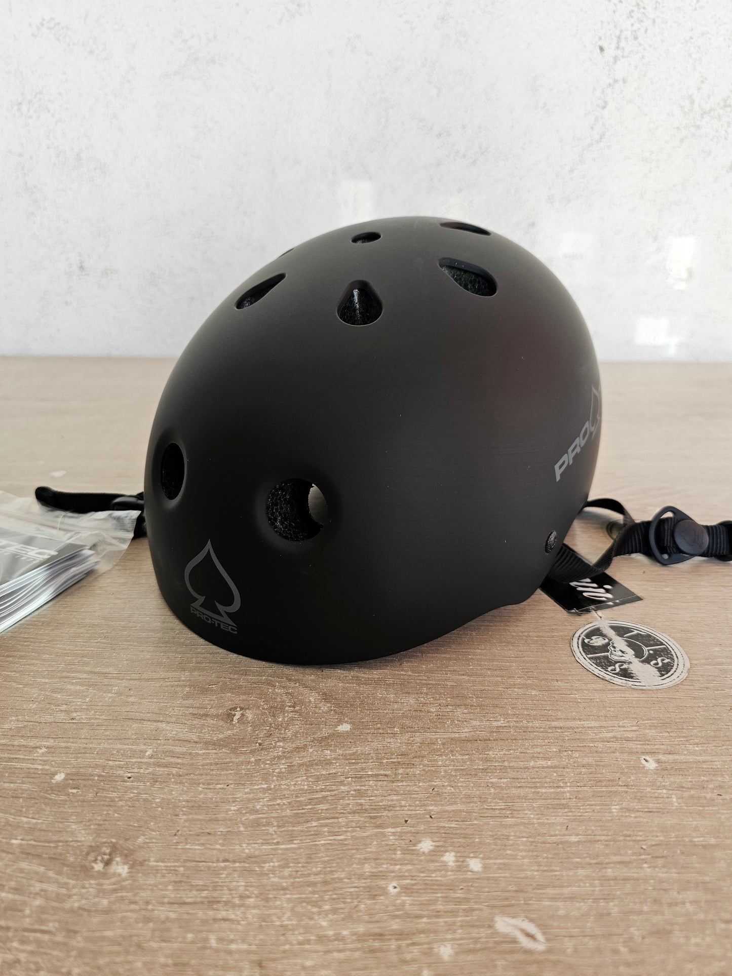 casco pro-tec classic