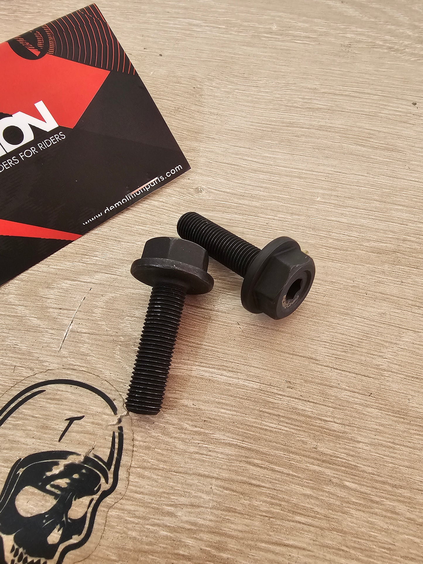 Tornillos demolition