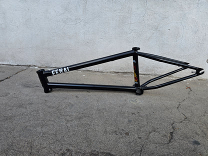 kink feral 20.75"