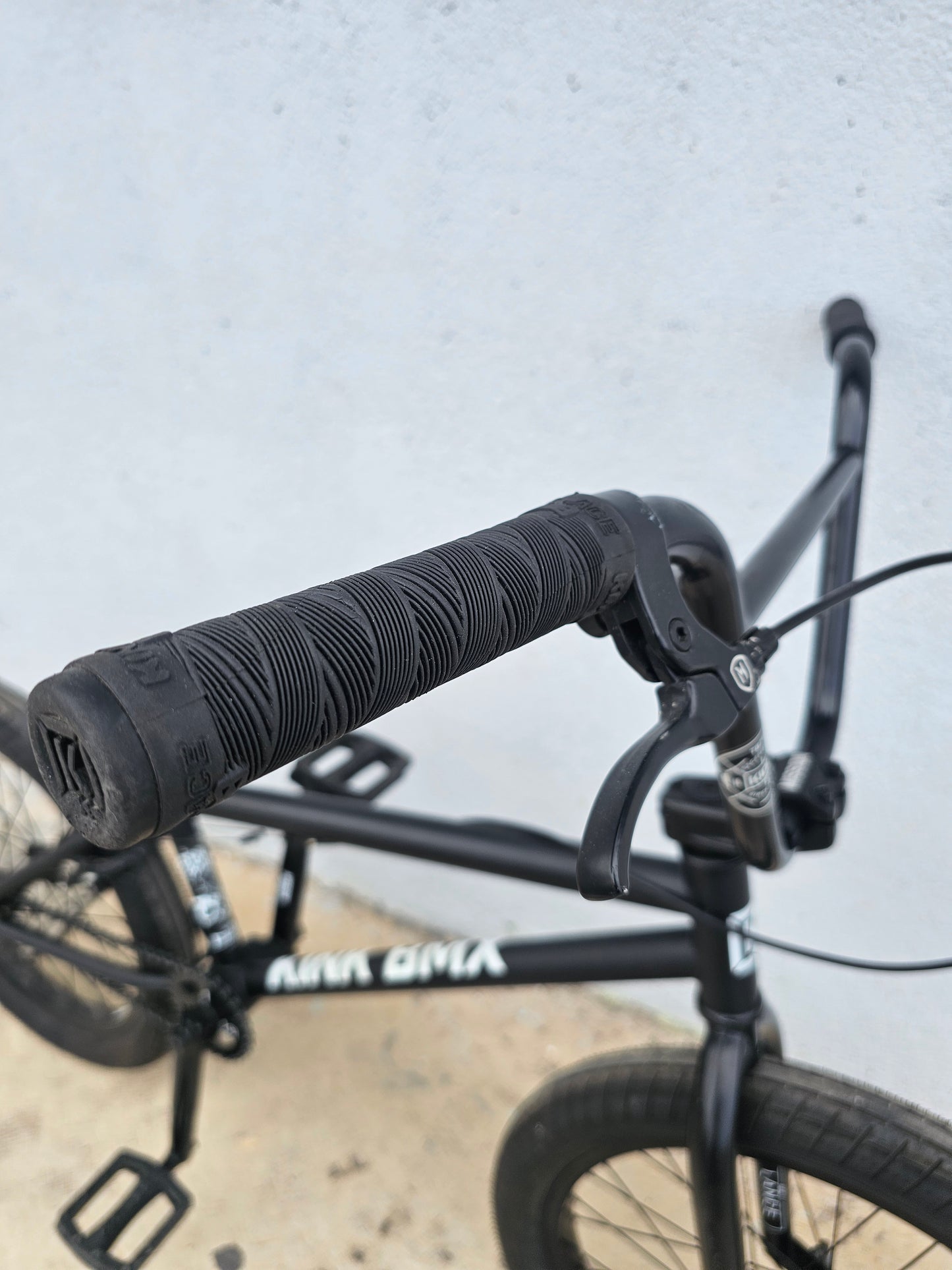 Bike kink curb 2025