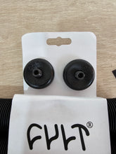 Cargar imagen en el visor de la galería, Cult crew grips
