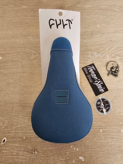 asiento cult x vans