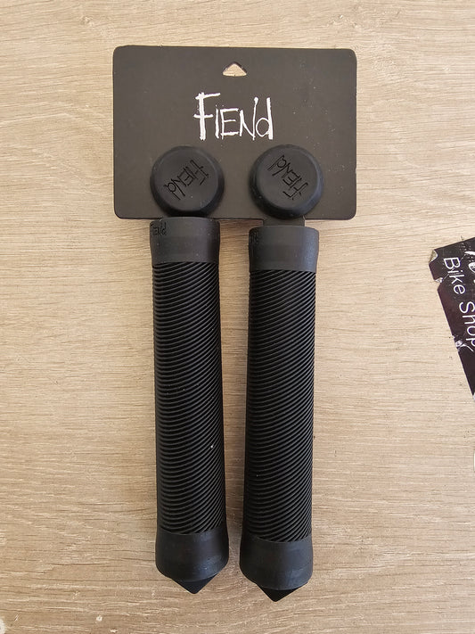 Fiend team grip