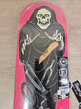 Cargar imagen en el visor de la galería, Cult x Dylan witkin skateboard

