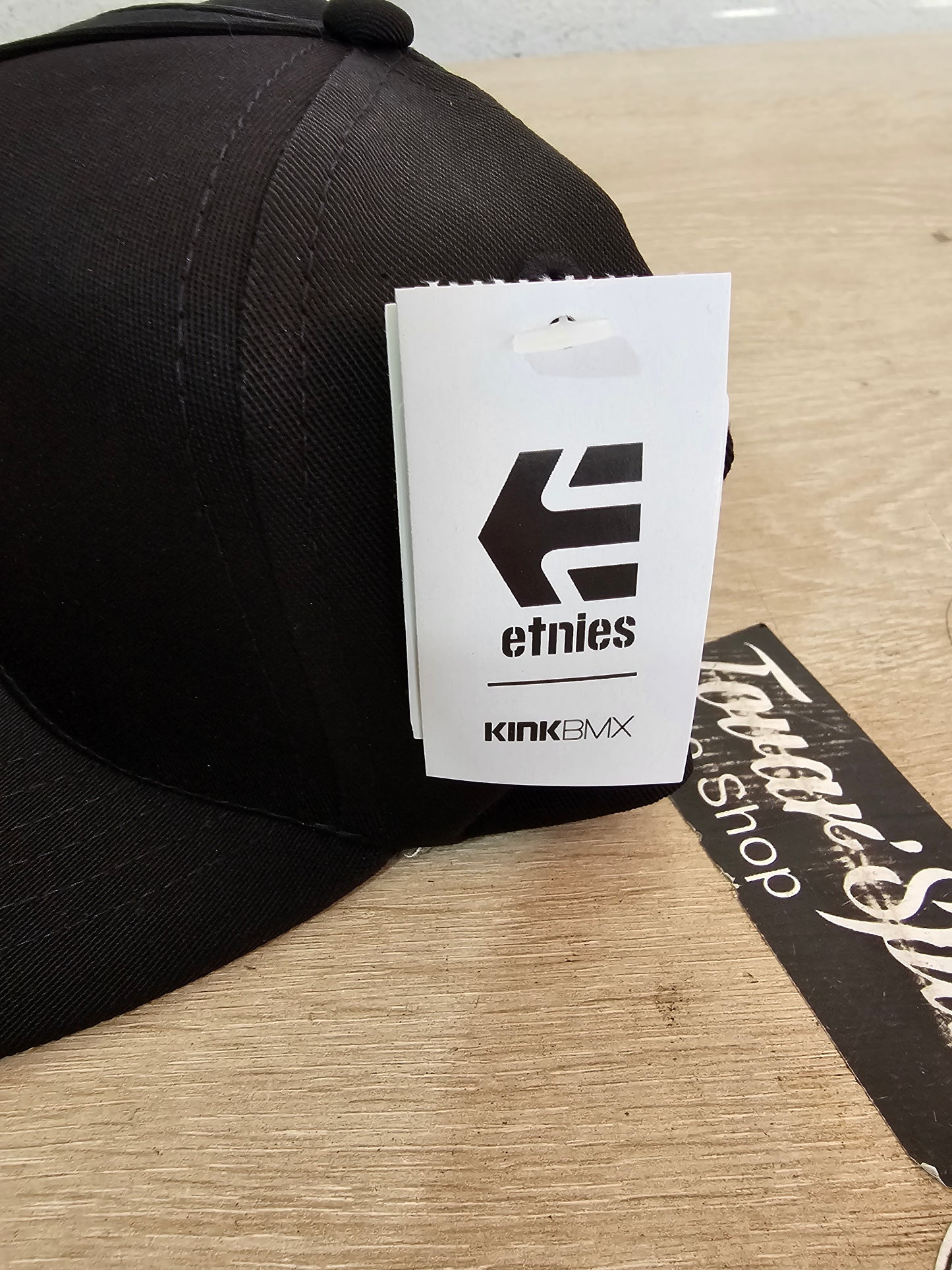 Gorra Etnies x kink bmx