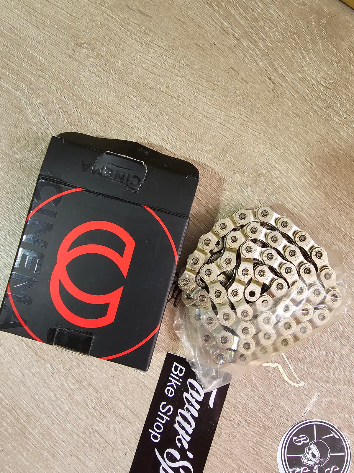 Cadena cinema negra cromo y gold