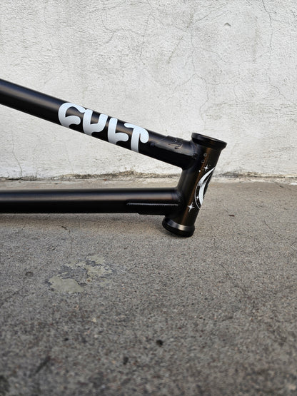 Cult biggie Devon Smile 20.75"