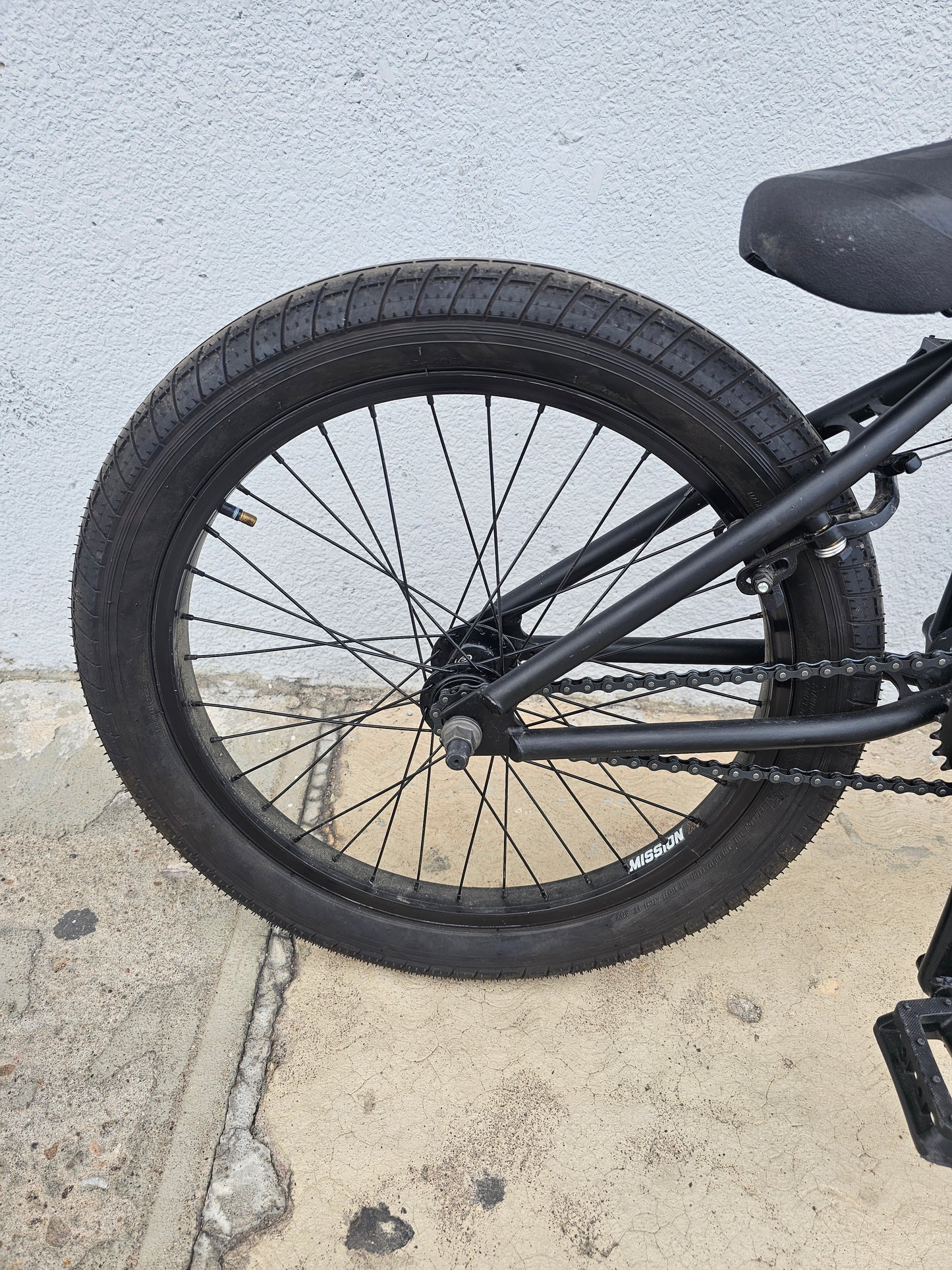 Bike kink curb 2025