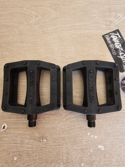 kink hemlock pedal