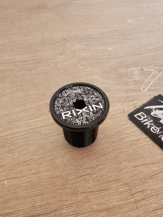 tapon de horquilla rixin  negro o silver