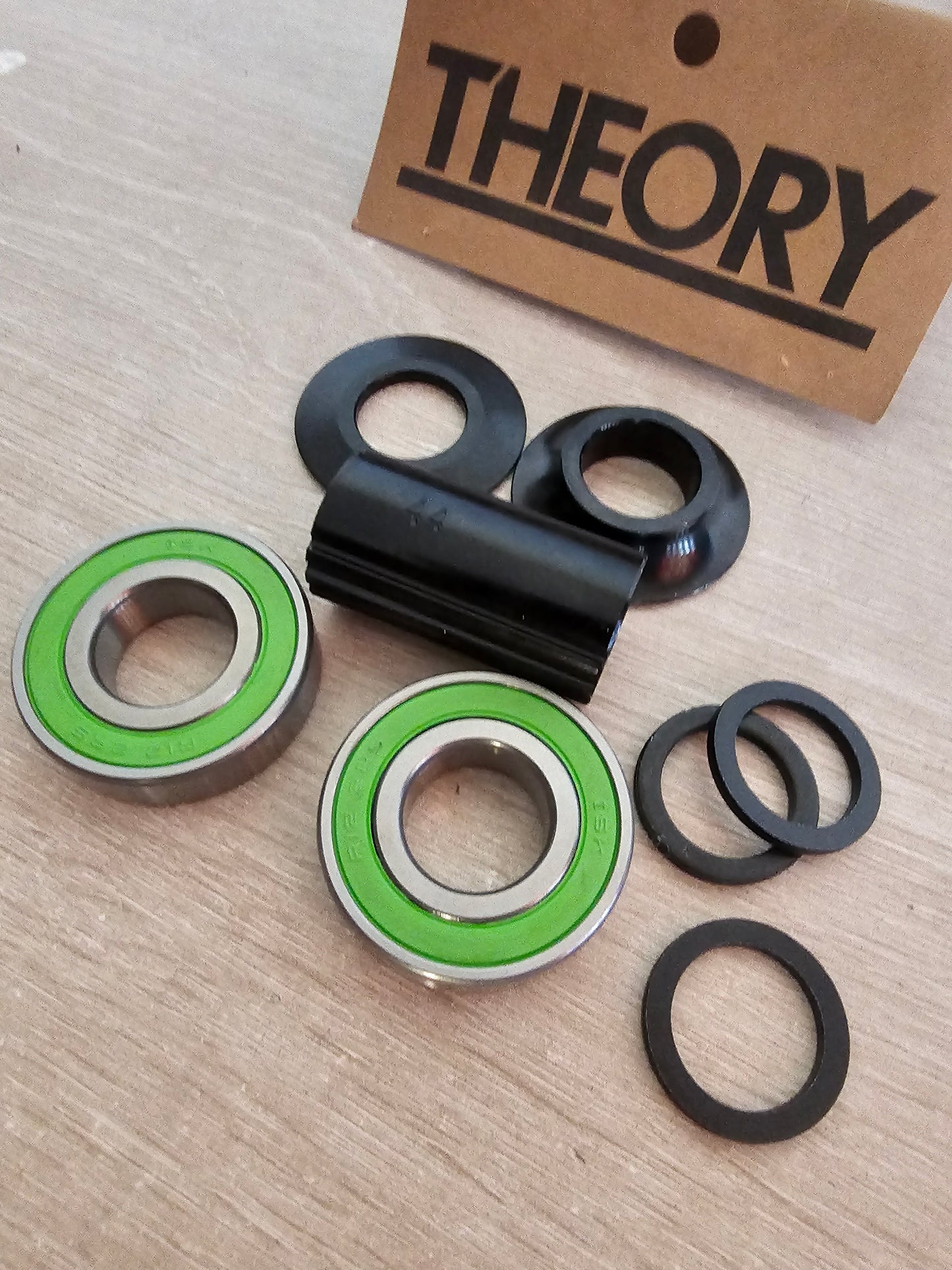 theory 19mm  y 22mm  negro o silver