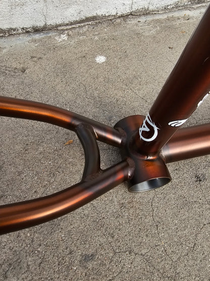 cult dak 20.75"