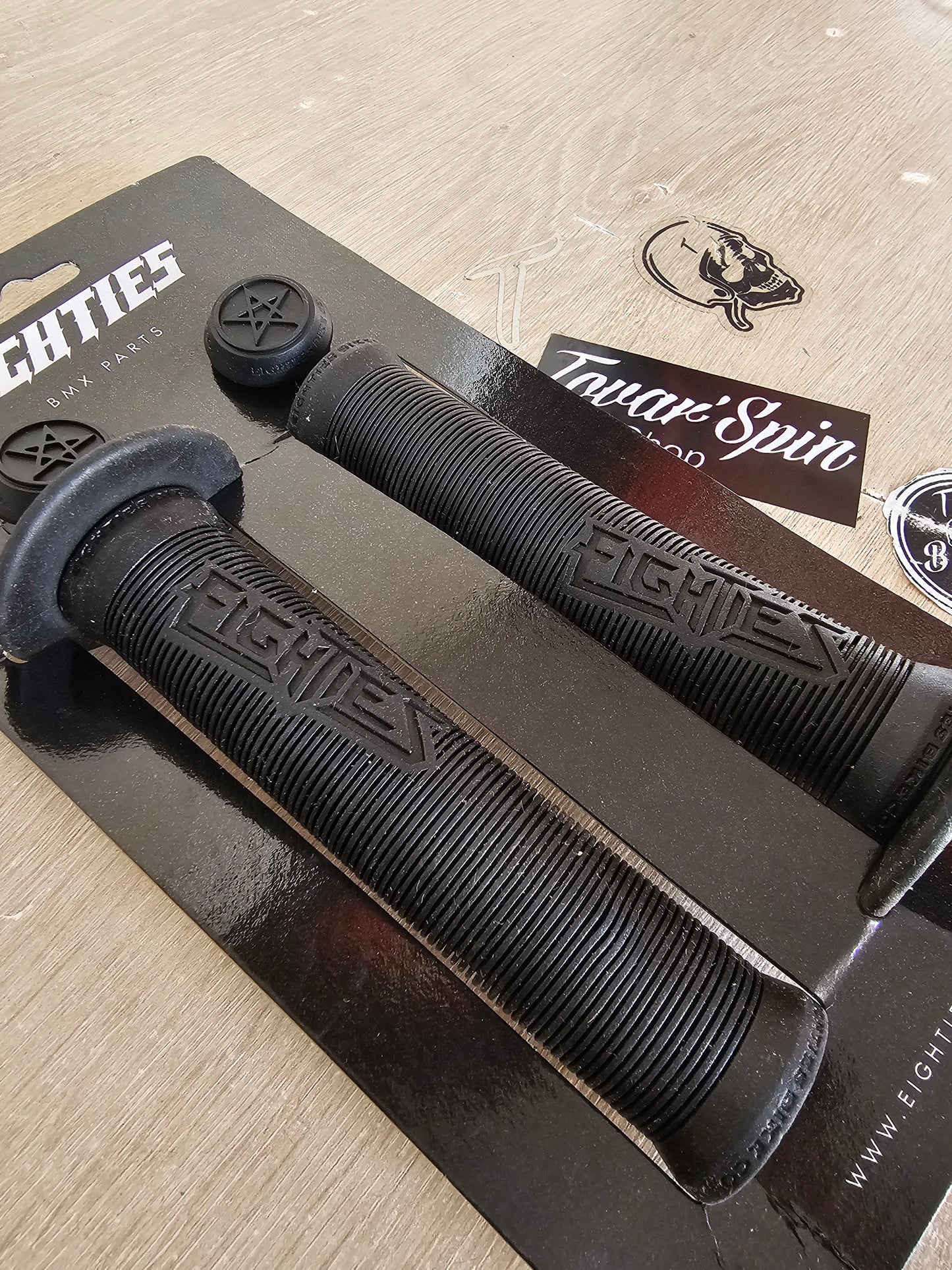 eighties team grips