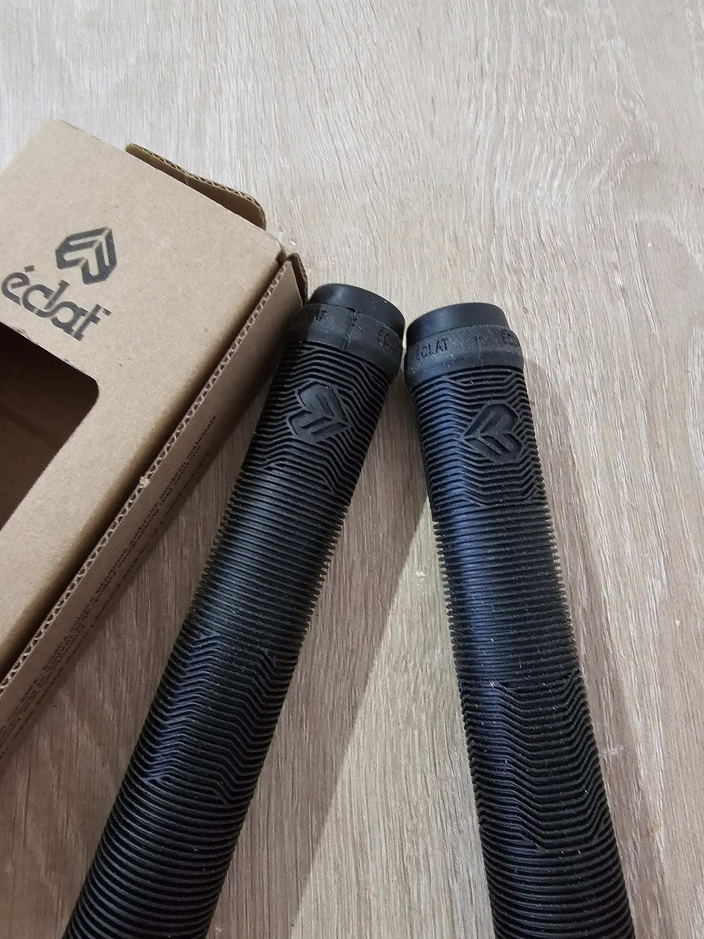 eclat pulsar grips