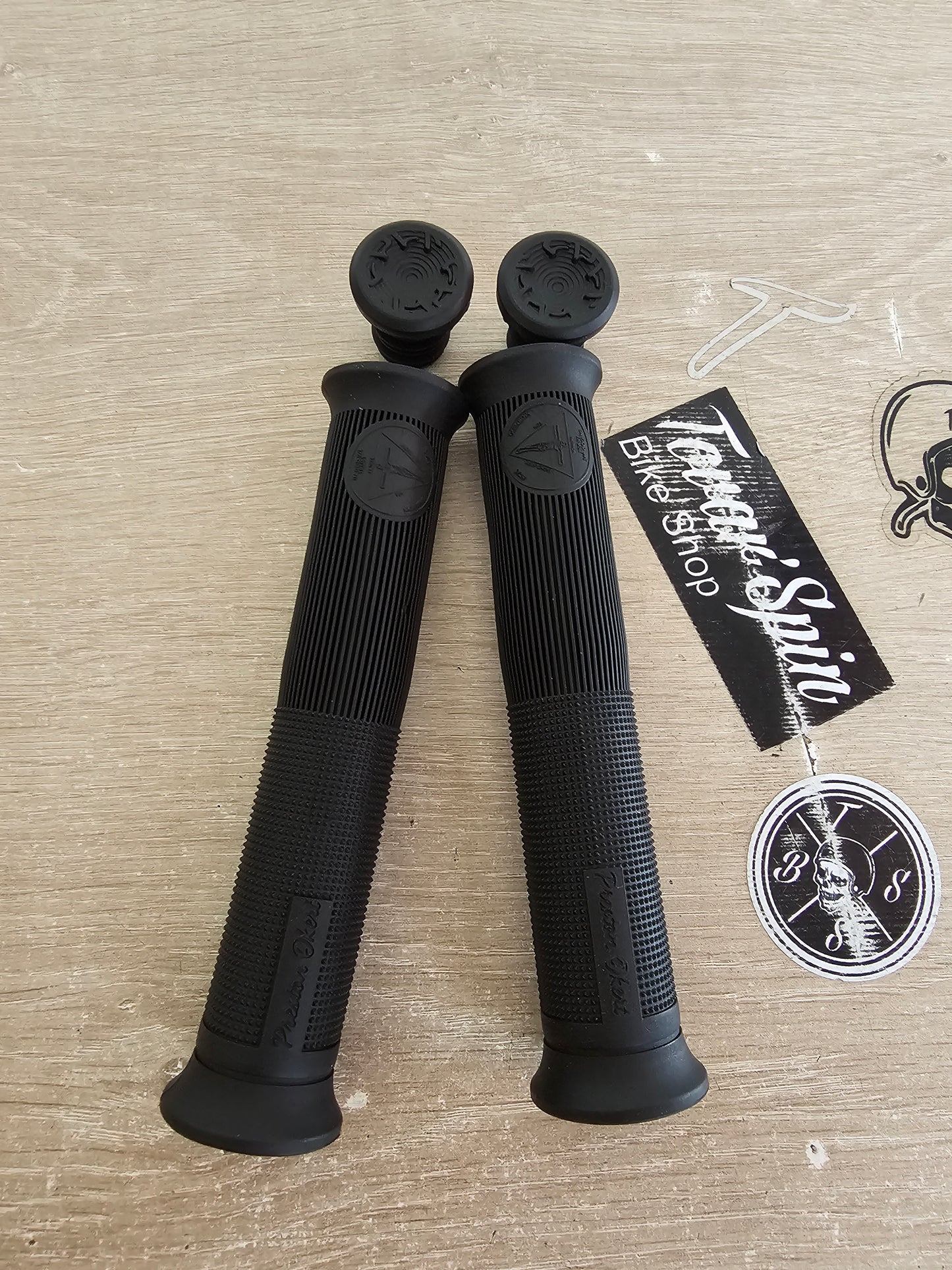 cult purgatory grips