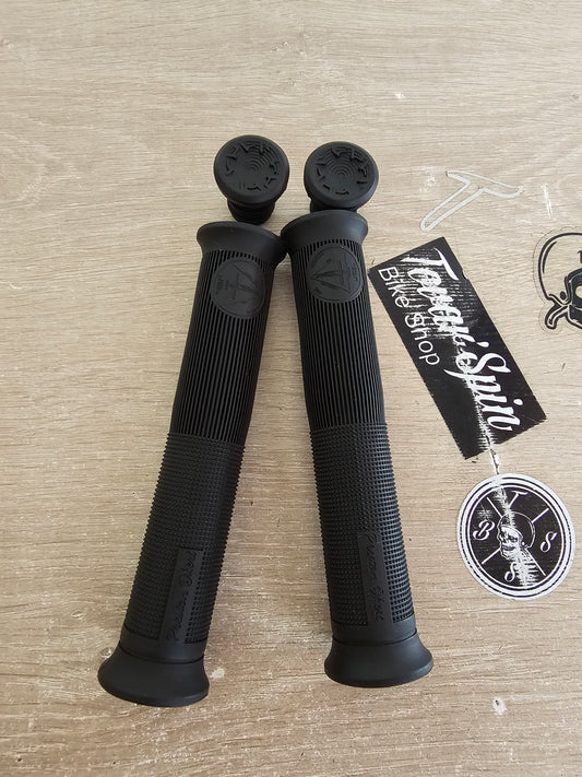 cult purgatory grips