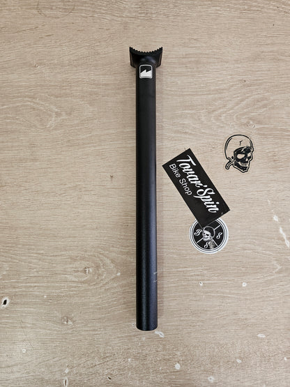 Merritt pivotal XL negro o cromo