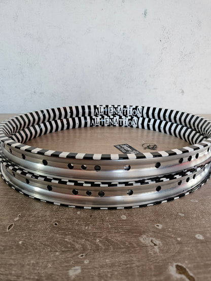 alienatoin vandal  22" c/u