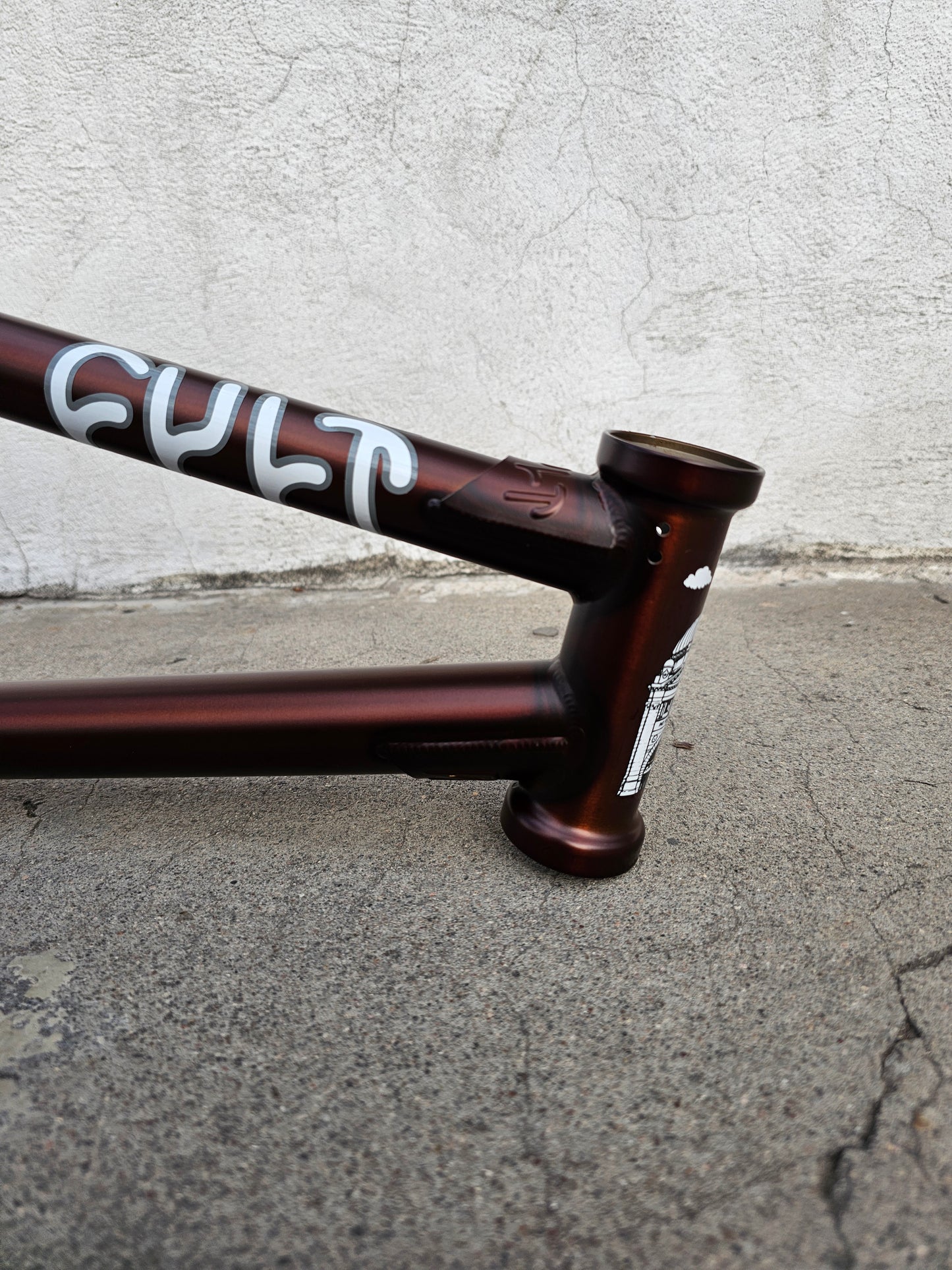 cult dak 20.75"