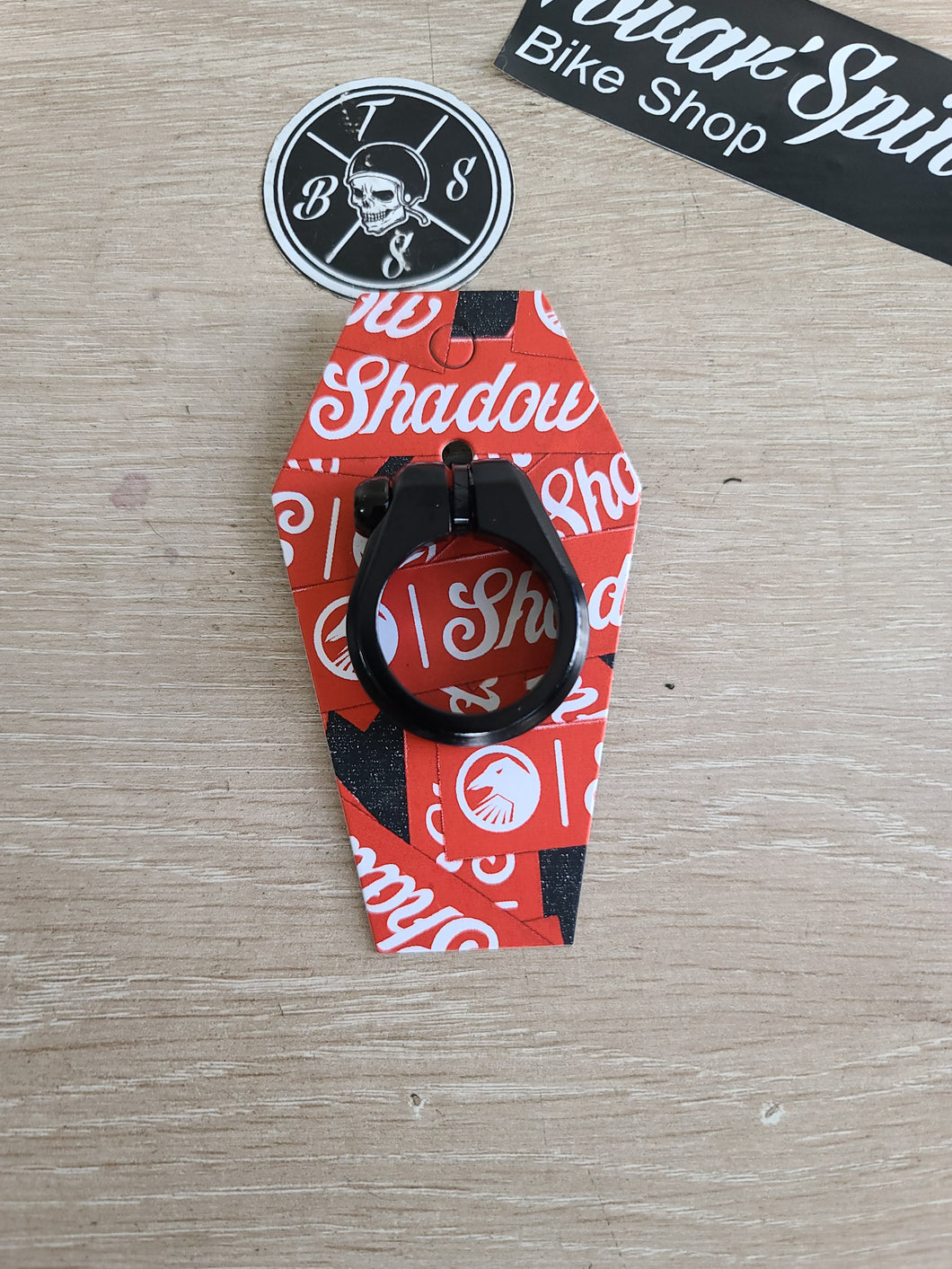 Abrazadera de asiento shadow
