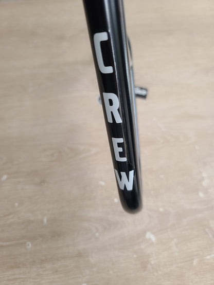 Cult crew 9.35 negro y cromo