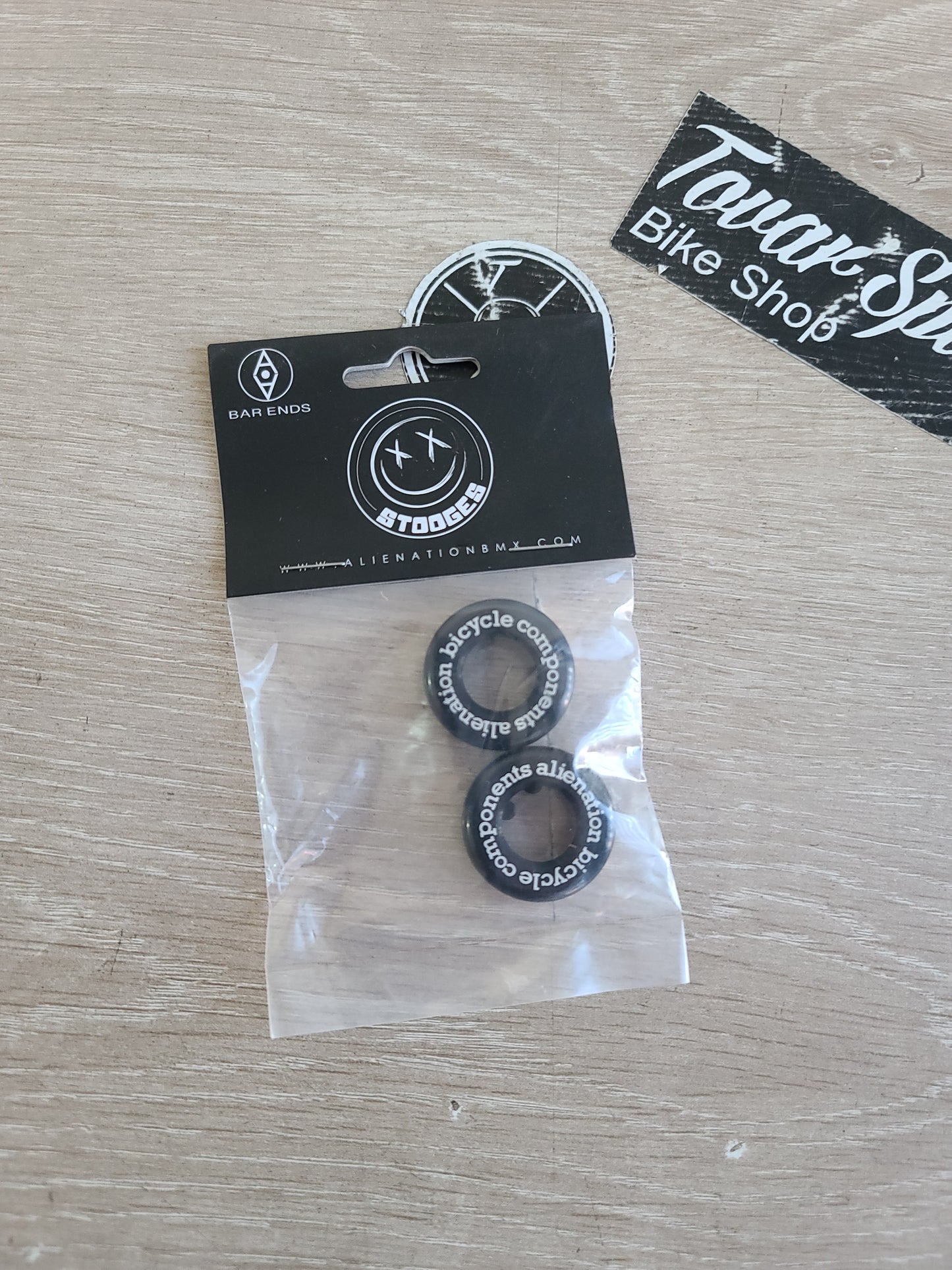 Tapones de manubrio alienation