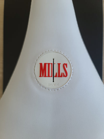 Fiend lewis mills negro y blanco
